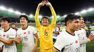 杜兰特魔球打法打脸质疑：38+8+5创纪录！布克绝杀竟靠他‘施舍’